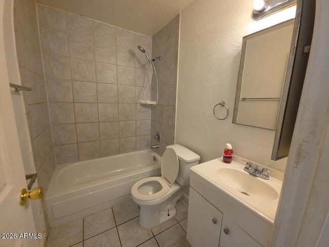 Building Photo - 4829 N 37th Ave