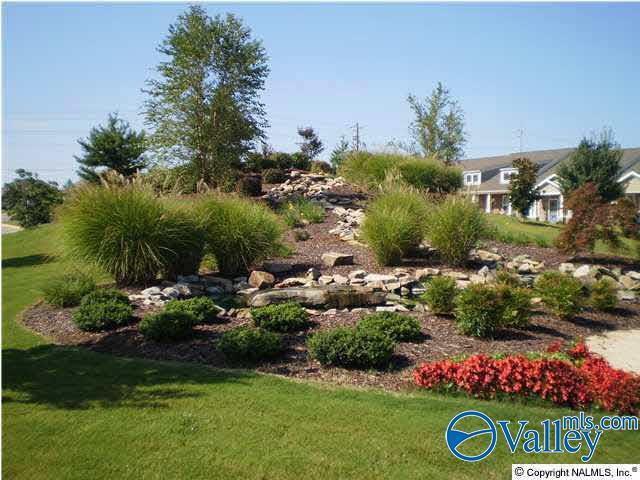 Building Photo - 412 Prom Dr SW