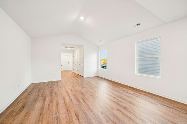 Building Photo - 595 Sterling Pl