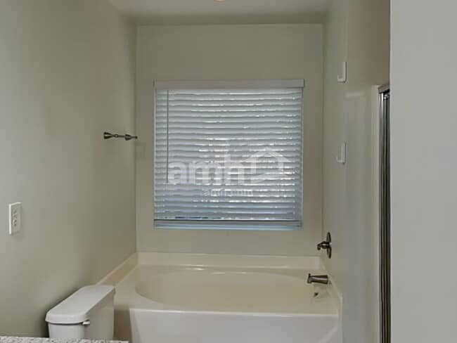 Building Photo - 107 Fleishhacker Pl