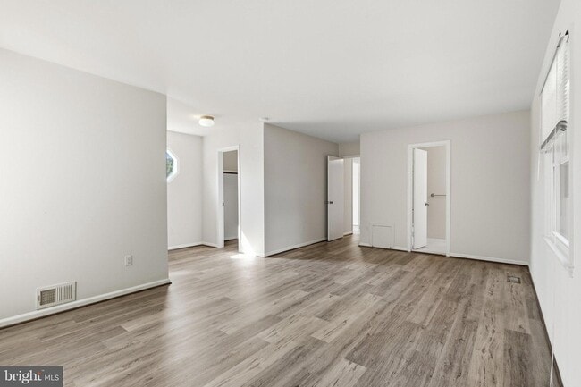 Building Photo - 2998 Steven Martin Dr