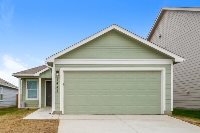 Building Photo - 2441 Double Oak Dr