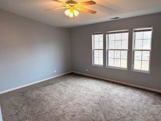 Building Photo - 2279 Reflections Dr