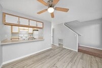 Building Photo - 2 bedroom unit. Pets OK! Lots of upgrades! Full size washer and dryer in unit!!