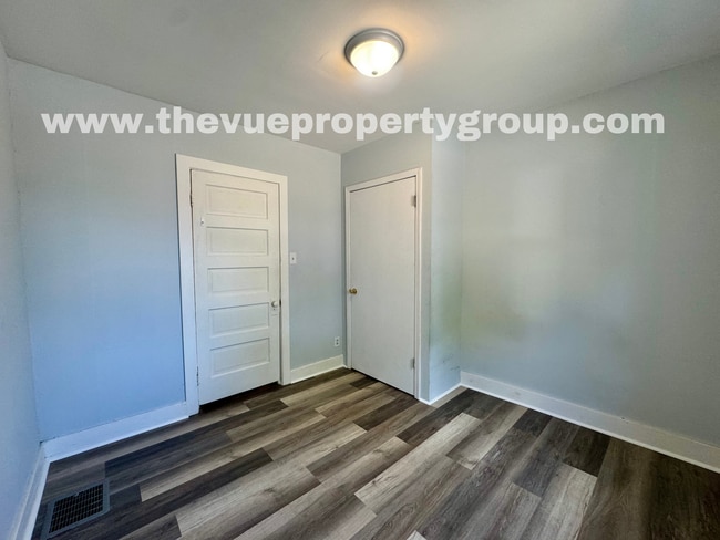 Building Photo - Spacious 3-Bedroom, 2-Bath Home with Modern Updates & Flex Rooms