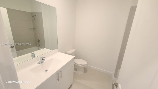 Building Photo - 226 SW 159th Ct