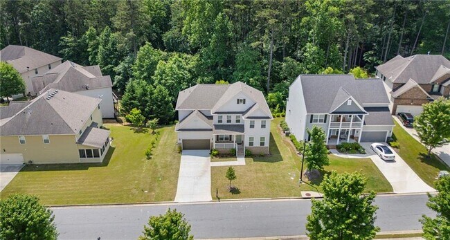 Building Photo - 96 Fairway Dr