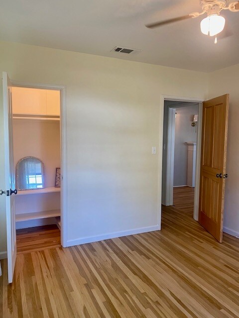 Building Photo - 4828 Grand Ave