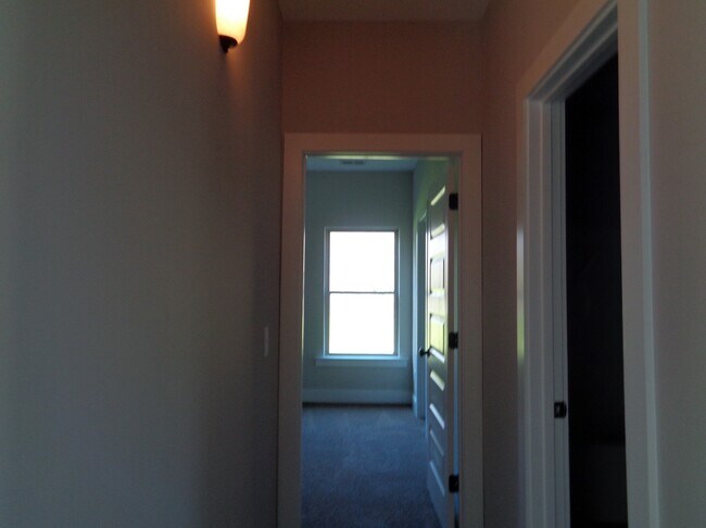 Building Photo - Beautiful Home for Rent in Tuscaloosa... Available to View with 48-hour Notice!!!