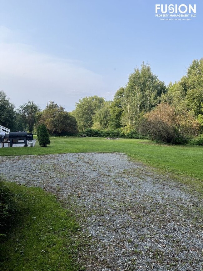 Building Photo - Beautiful Mountain Crest Home for Rent in Williston, Vermont