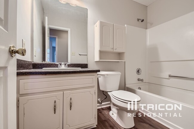 Building Photo - 280 Cornwallis Way