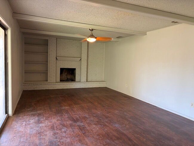 Building Photo - 6414 38th St