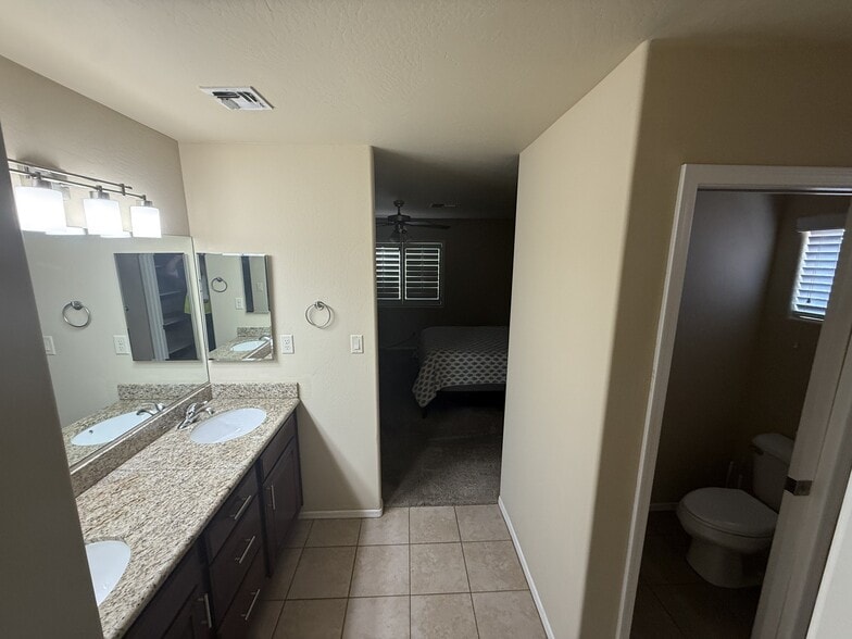 Building Photo - 3680 W 37th St