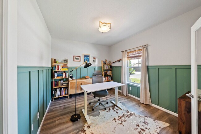 Building Photo - Stylish Corner Homesite on a Quiet Cul-de-...