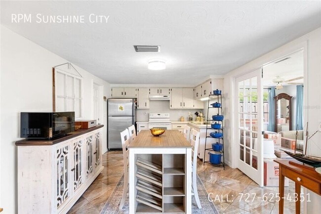 Building Photo - 3410 Allandale Dr