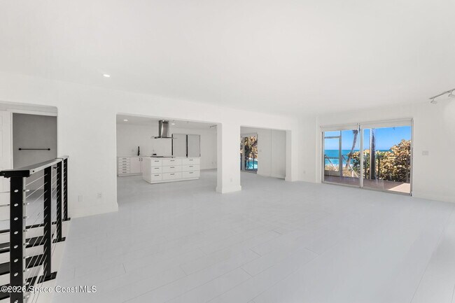 Building Photo - 9085 Jimmy Buffett Mem Hwy