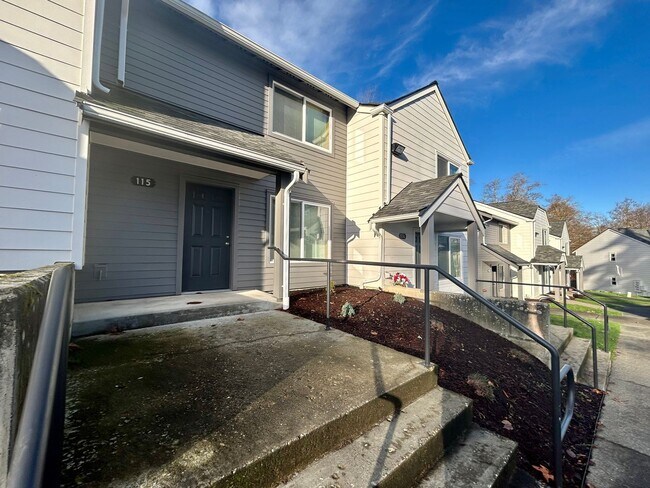 Building Photo - 4241 Wintergreen Ln