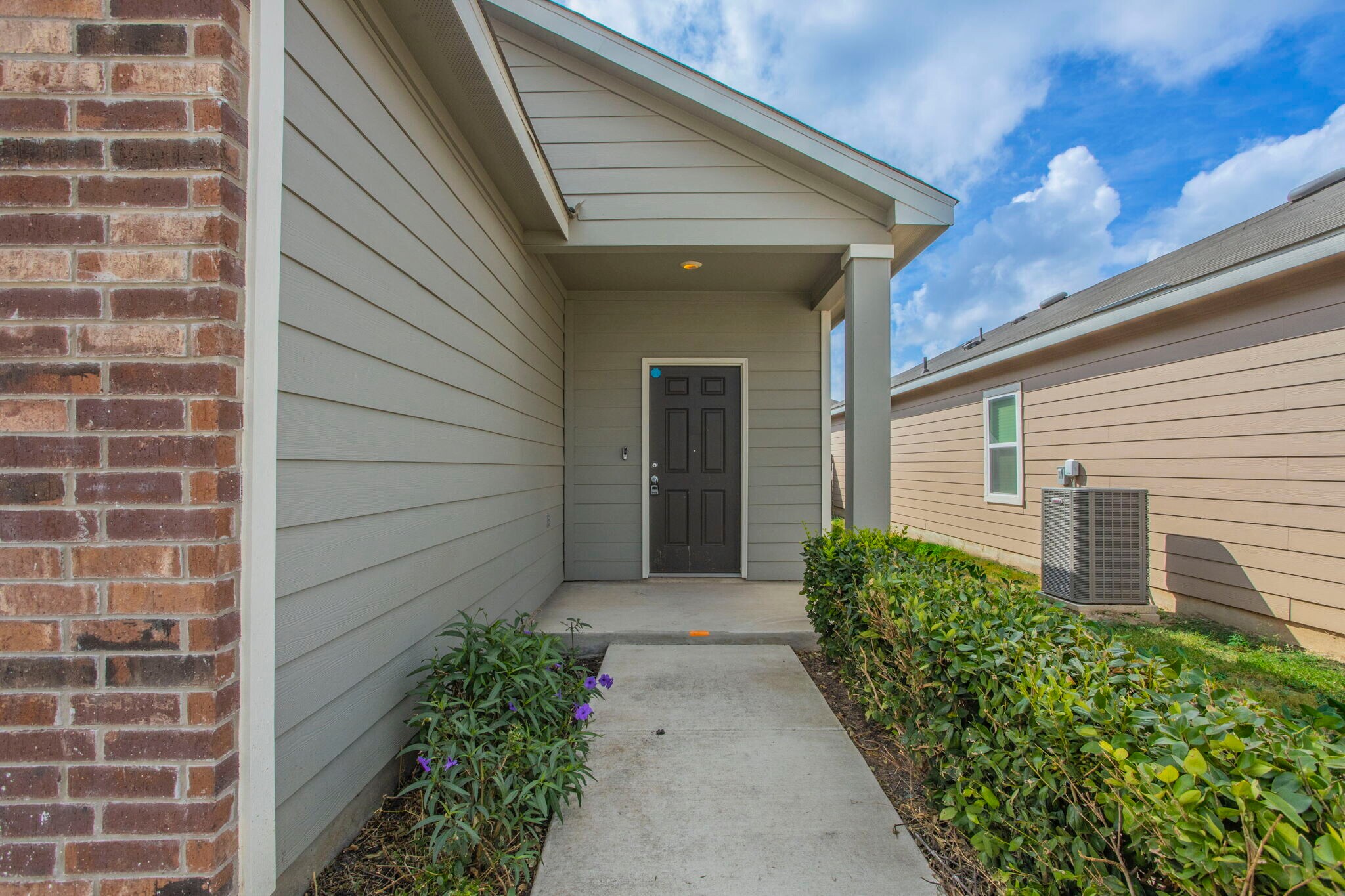 Building Photo - 12614 Galatea