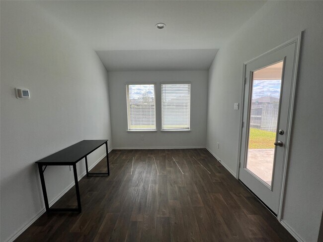 Building Photo - 21354 Owl Rd