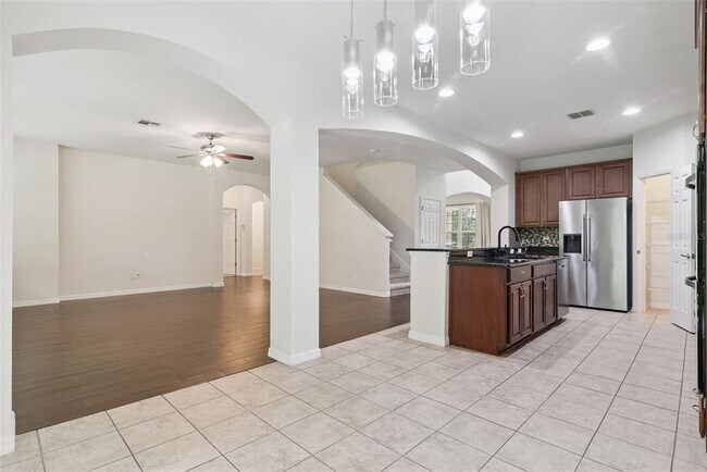 Building Photo - 660 Fanning Dr