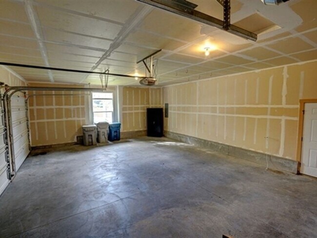 Building Photo - 4770 E Pegasus Ct