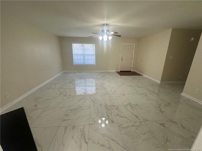 Building Photo - 5724 Crepe Myrtle Dr