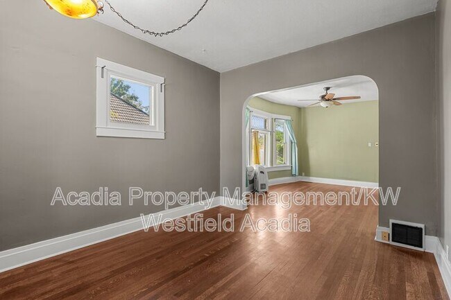 Building Photo - 620 S 900 E