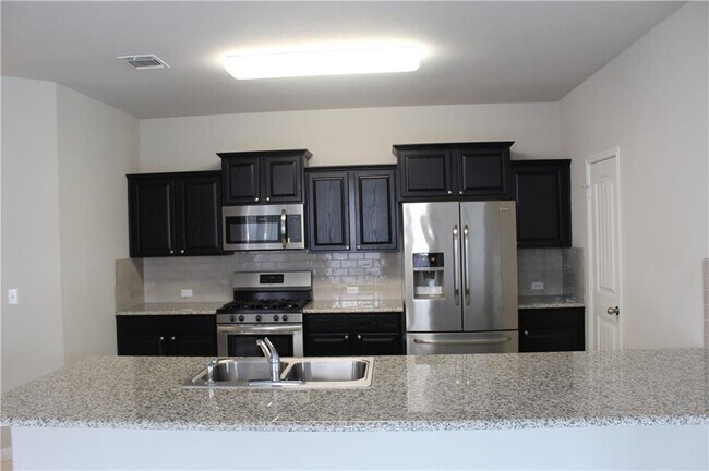 Building Photo - 1409 Bess Cove