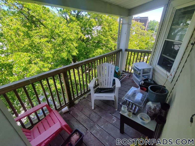 Building Photo - 24 Claymoss Rd