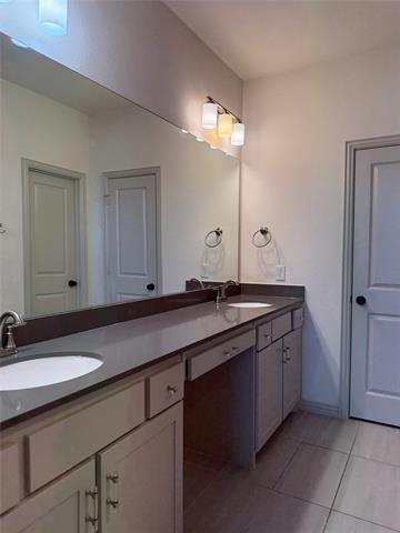 Building Photo - 2625 Dodson St