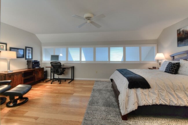 Building Photo - 2 BR, 2 BA Spring Lake Condo