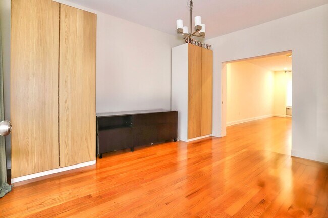 Building Photo - 36 Independence Way