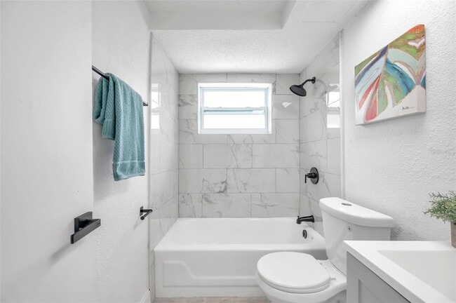 Building Photo - 7104 Castanea Dr