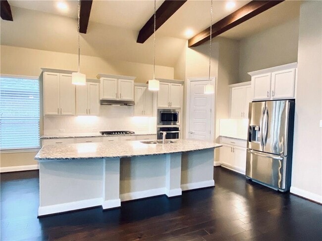 Building Photo - 821 Richardson Ln