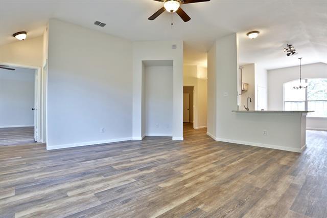 Building Photo - 9208 Chesapeake Ln