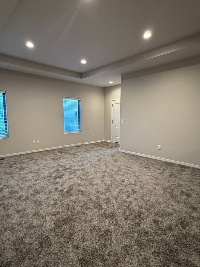 Building Photo - New Construction 3 bedroom/3 bath townhome in South Lincoln