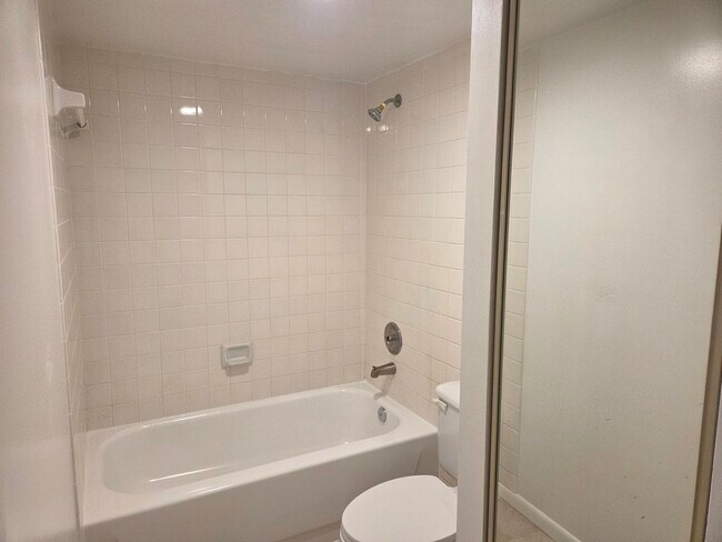 Building Photo - 253 Charter Way
