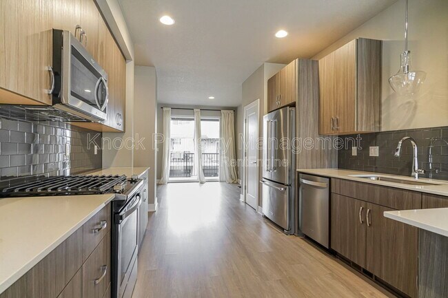 Building Photo - 17346 SW Kite Ln