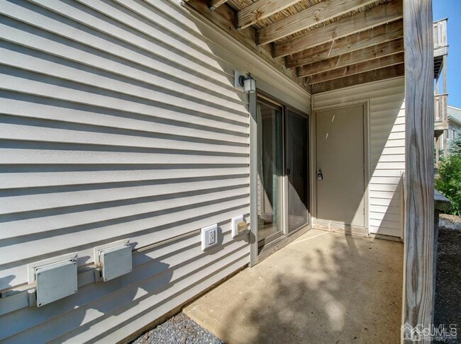 Building Photo - 1513 Ravens Crest Dr