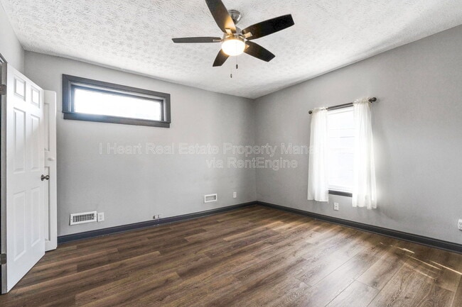 Building Photo - 957 Harrison Ave