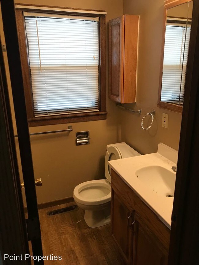 Building Photo - 2 br, 1 bath Apartment - 811 Lulu 813 Lulu