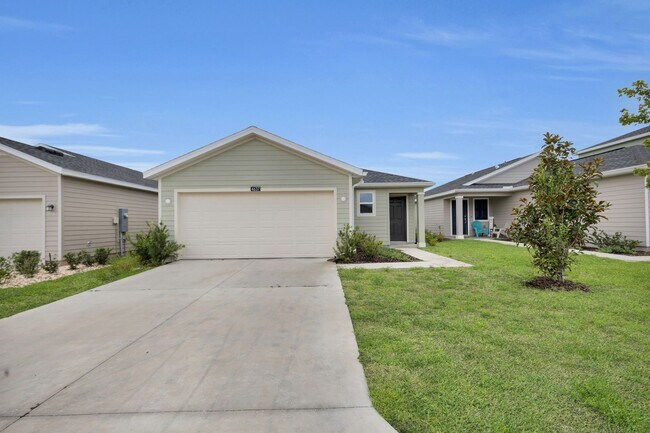 Building Photo - SW Ocala 3/2 Home in Marion Ranch