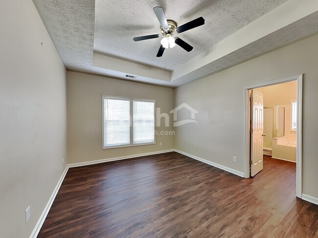 Building Photo - 3335 Berwick Field Dr