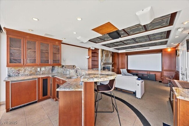 Building Photo - 3111 Bel Air Dr