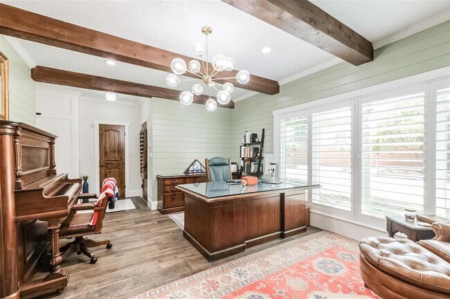 Building Photo - 8638 Oakford Dr
