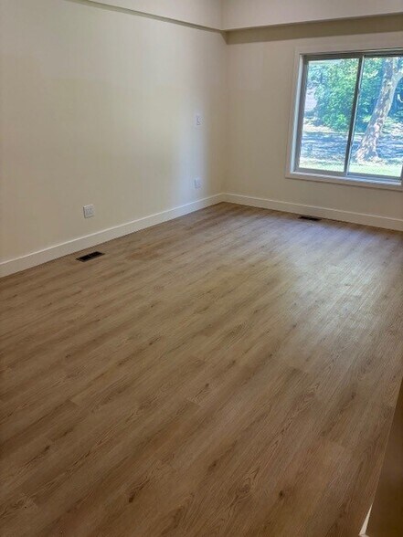 Building Photo - 322 White Horse Pike