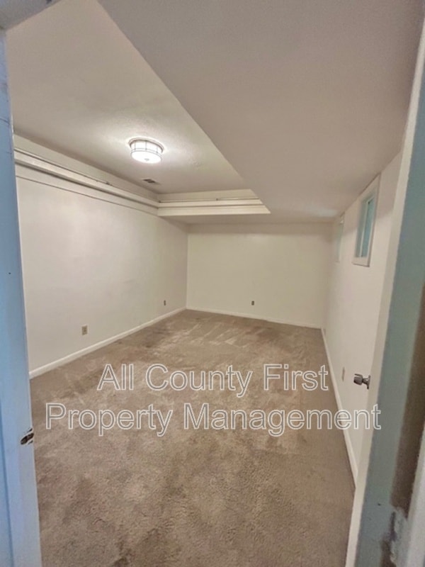 Building Photo - 3689 Calumet Rd