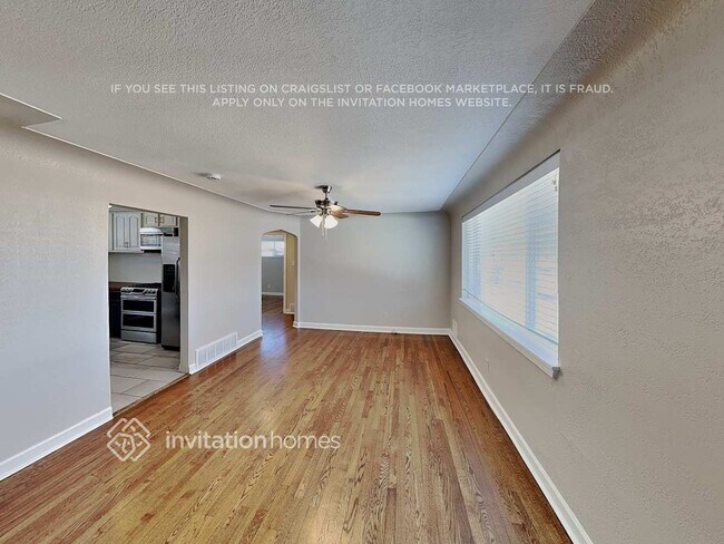 Building Photo - 1415 S Depew St