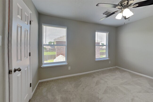 Building Photo - 14918 Laytham Ln