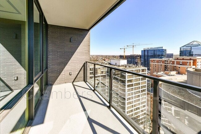 Building Photo - 1781 N Pierce St